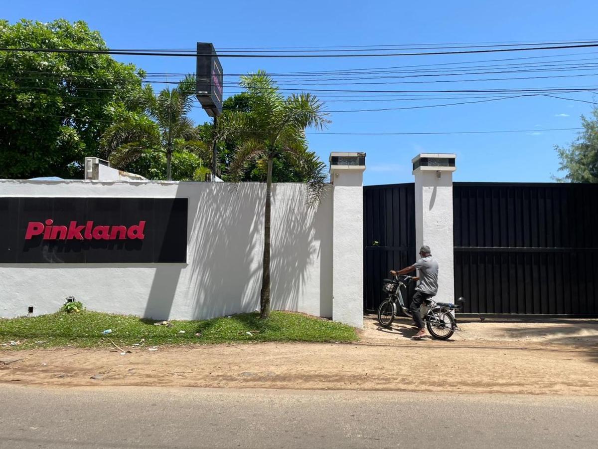 Pink Land Hotel Beruwala Eksteriør billede